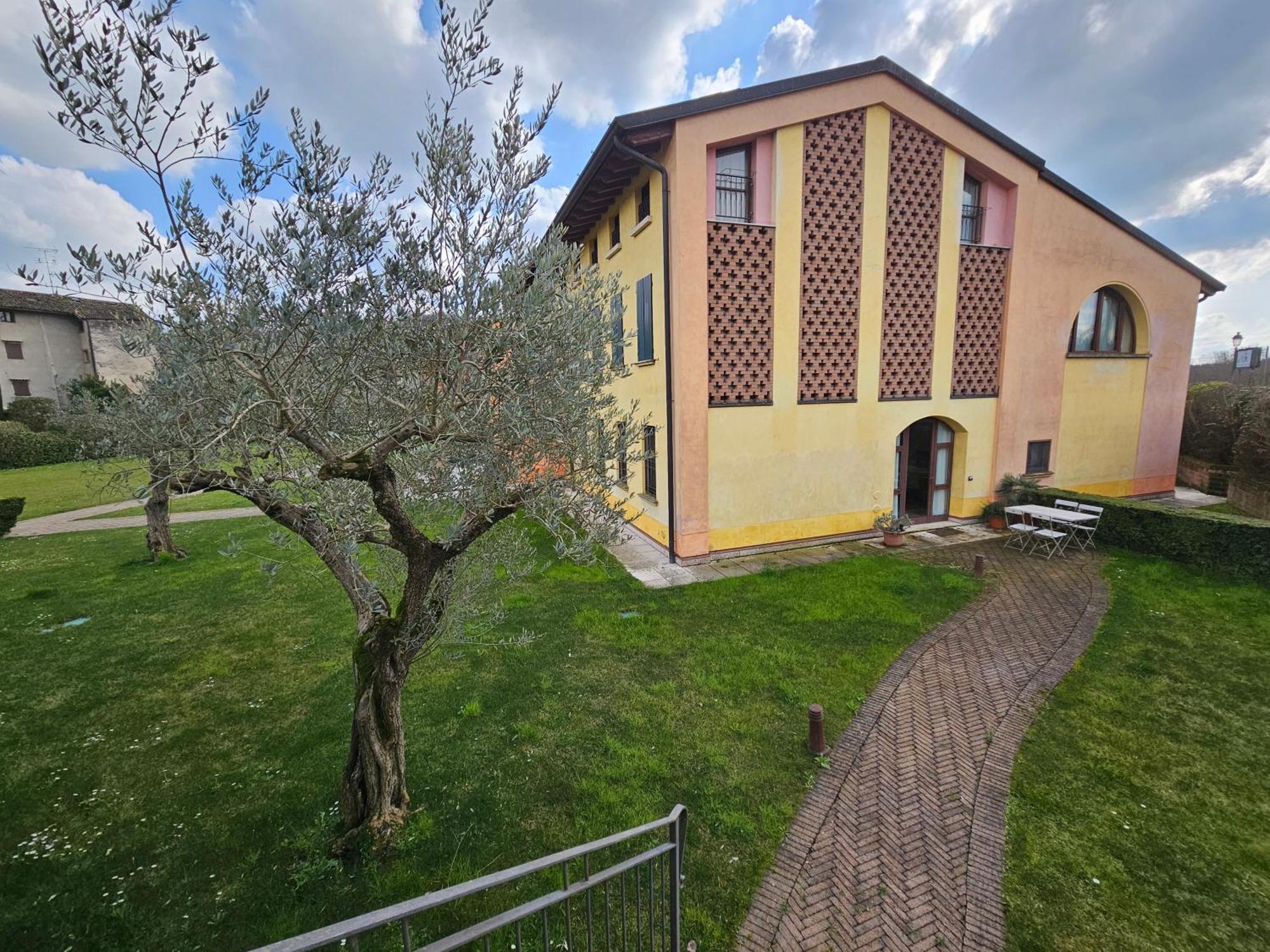 Corte La Guarnigione Valeggio sul Mincio Exterior photo